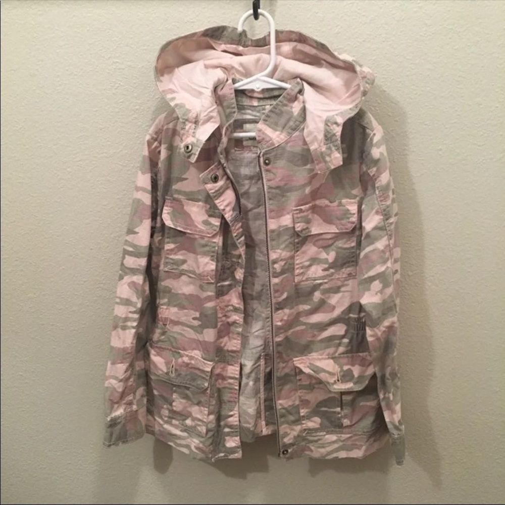 Cherokee Pink and Gray Camo Jean Jacket size m (8/10) girls